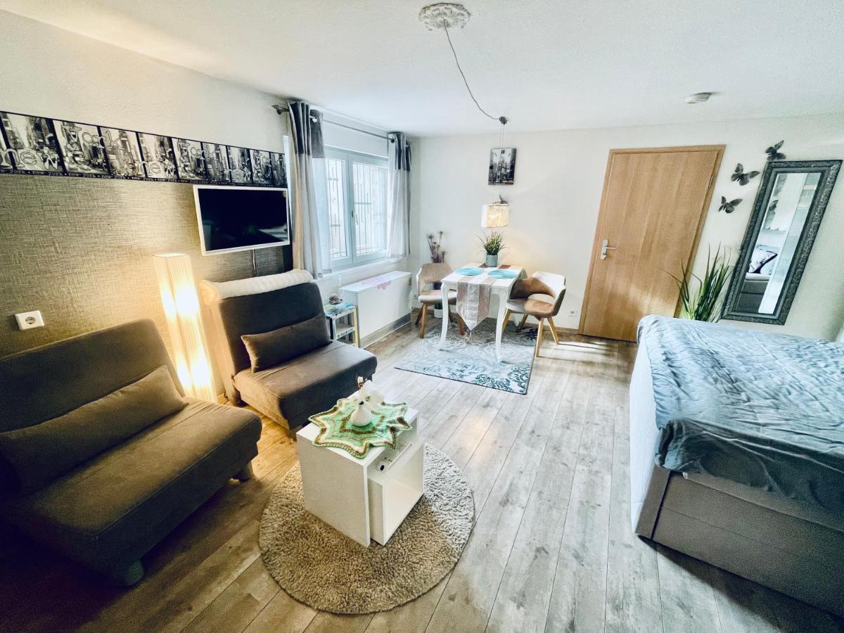 Wohnung Mit Charme, Netflix Rheinstetten Exteriör bild
